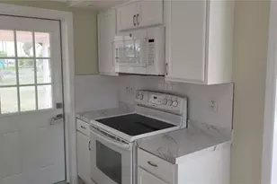 161 Virginia Ct, Englewood, FL 34223 - Photo 6