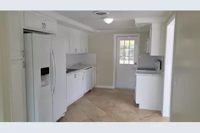 161 Virginia Court, Englewood, FL 34223 - Photo 4