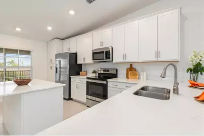 12550 Galapagos Court #208, Venice, FL 34293 - Photo 10