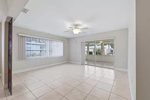 6283 Green View Circle S, Sarasota, FL 34231 - Photo 10