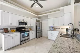 32 Medalist Ct, Rotonda West, FL 33947 - Photo 18