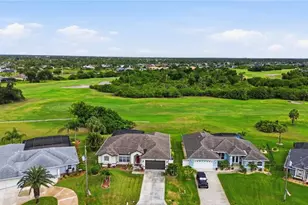 32 Medalist Ct, Rotonda West, FL 33947 - Photo 2