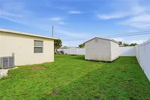 21123 Glendale Ave, Port Charlotte, FL 33952 - Photo 28