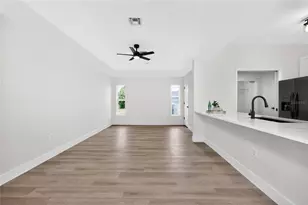 264 Periwinkle Rd, Venice, FL 34293 - Photo 22
