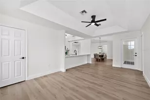 264 Periwinkle Rd, Venice, FL 34293 - Photo 6