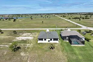 44 Yellowhammer Dr, Placida, FL 33946 - Photo 4