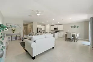113 Leisure Pl, Rotonda West, FL 33947 - Photo 8