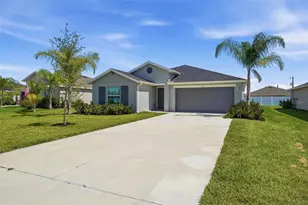 113 Leisure Pl, Rotonda West, FL 33947 - Photo 2