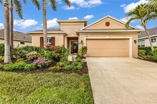 2205 Terracina Dr, Venice, FL 34292 - Photo 2