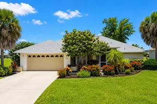 25 Fairway Rd, Rotonda West, FL 33947 - Photo 2