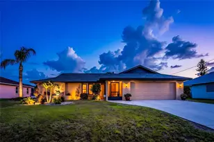 255 Mark Twain Ln, Rotonda West, FL 33947 - Photo 2