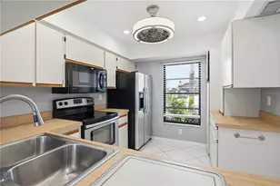 244 Mark Twain Ln, Rotonda West, FL 33947 - Photo 4