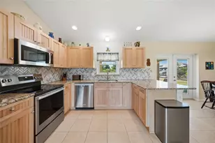 12117 Ashley Ave, Port Charlotte, FL 33981 - Photo 8