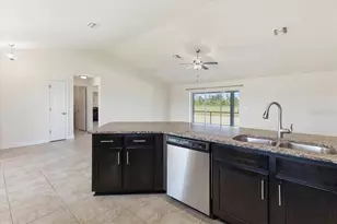 191 W Pine Valley Ln, Rotonda West, FL 33947 - Photo 6