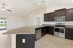 191 W Pine Valley Ln, Rotonda West, FL 33947 - Photo 4