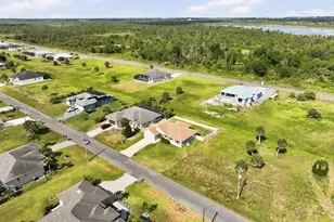 191 W Pine Valley Ln, Rotonda West, FL 33947 - Photo 28