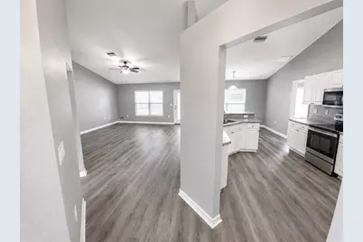 3011 Shawnee Ter, North Port, FL 34286 - Photo 2