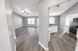 3011 Shawnee Terrace, North Port, FL 34286 - Photo 2