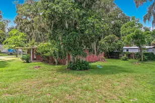 1880 Cr 422, Lake Panasoffkee, FL 33538 - Photo 48