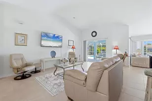 156 Mark Twain Ln, Rotonda West, FL 33947 - Photo 4