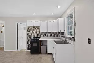 8024 Hillman Ave, Punta Gorda, FL 33982 - Photo 6