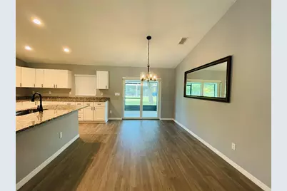 19035 Wilton Avenue, Port Charlotte, FL 33954 - Photo 4