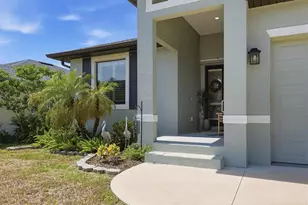 233 Baytree Dr, Rotonda West, FL 33947 - Photo 2