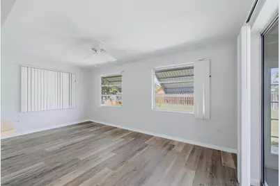 1042 Malay Terrace NW, Port Charlotte, FL 33948 - Photo 28