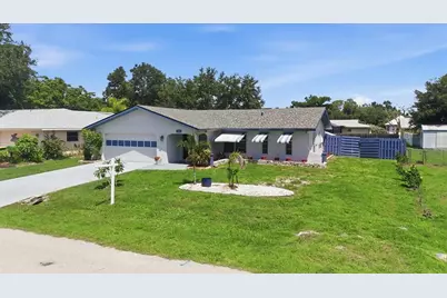 1042 Malay Terrace NW, Port Charlotte, FL 33948 - Photo 2