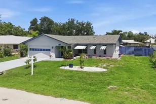 1042 Malay Terrace NW, Port Charlotte, FL 33948 - Photo 2