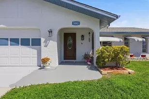 1042 Malay Terrace NW, Port Charlotte, FL 33948 - Photo 6