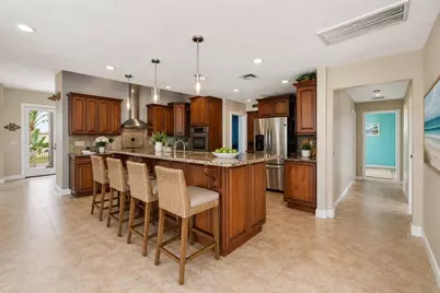 16115 4th Street E, Redington Beach, FL 33708 - Photo 18