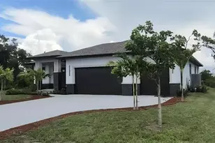47 Brig Cir E, Placida, FL 33946 - Photo 2