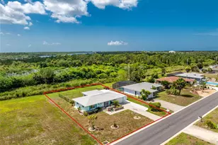 23 Annapolis Ln, Rotonda West, FL 33947 - Photo 1