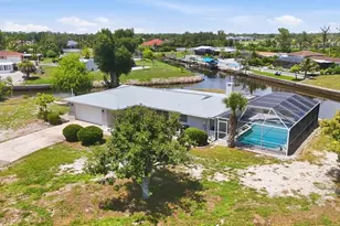 898 E 6th St, Englewood, FL 34223 - Photo 4