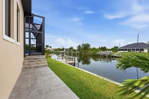 9222 Rosebud Cir, Port Charlotte, FL 33981 - Photo 24