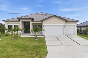 9222 Rosebud Cir, Port Charlotte, FL 33981 - Photo 1