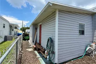 916 51st Avenue Plaza W, Bradenton, FL 34207 - Photo 44