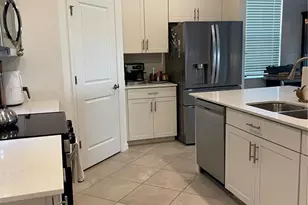 11321 Pinot Dr, Venice, FL 34293 - Photo 4