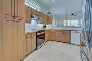 5011 Seagrass Dr, Venice, FL 34293 - Photo 16