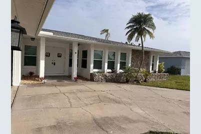 18 Golfview Court, Rotonda West, FL 33947 - Photo 2