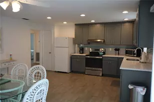 18 Golfview Ct, Rotonda West, FL 33947 - Photo 18