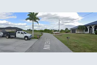 520 NW 25th Terrace, Cape Coral, FL 33993 - Photo 6