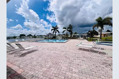 2215 73rd Street E #348, Palmetto, FL 34221 - Photo 2
