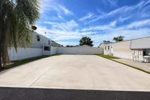 2215 73rd Street E, Palmetto, FL 34221 - Photo 1