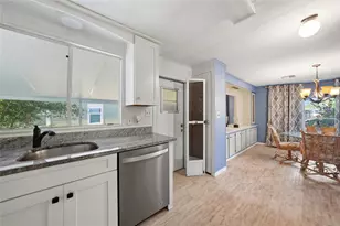 195 S Fiji Cir, Englewood, FL 34223 - Photo 4
