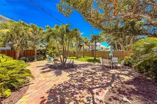 1330 Holiday Dr, Englewood, FL 34223 - Photo 36