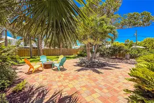 1330 Holiday Dr, Englewood, FL 34223 - Photo 38