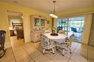 27 Annapolis Ln, Rotonda West, FL 33947 - Photo 10