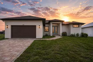 224 W Pine Valley Ln, Rotonda West, FL 33947 - Photo 1
